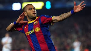 意甲：那不勒斯险胜维罗纳